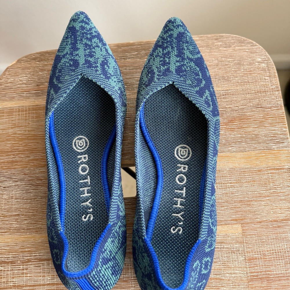 Rothy's Emerald Blue Snake points